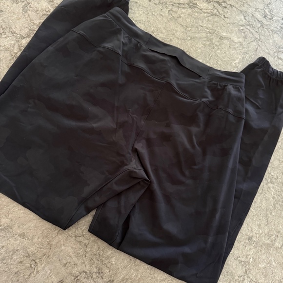 lululemon men surge joggers camo small - Picture 6 of 7